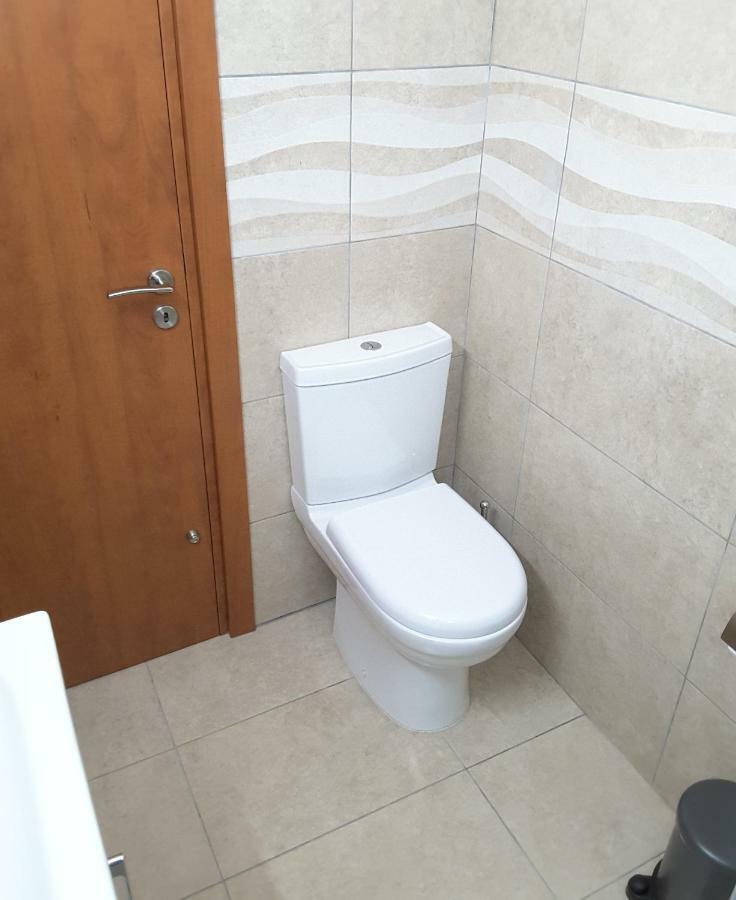 Lighthouse By The Sea Lovely 2Bdr Apartment Paphos Eksteriør billede
