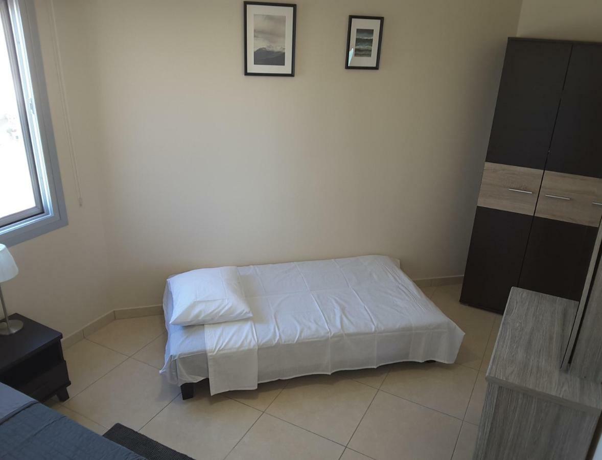 Lighthouse By The Sea Lovely 2Bdr Apartment Paphos Eksteriør billede