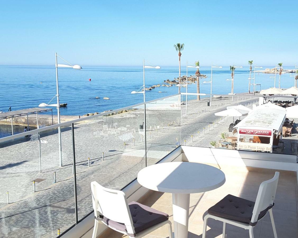 Lighthouse By The Sea Lovely 2Bdr Apartment Paphos Eksteriør billede